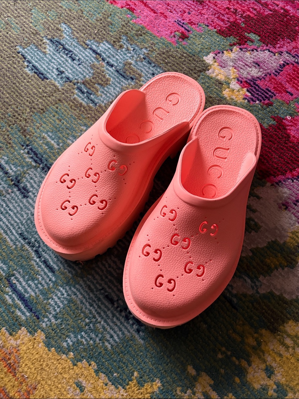 Gucci Womens Coral Pink Logo Clogs 9.5